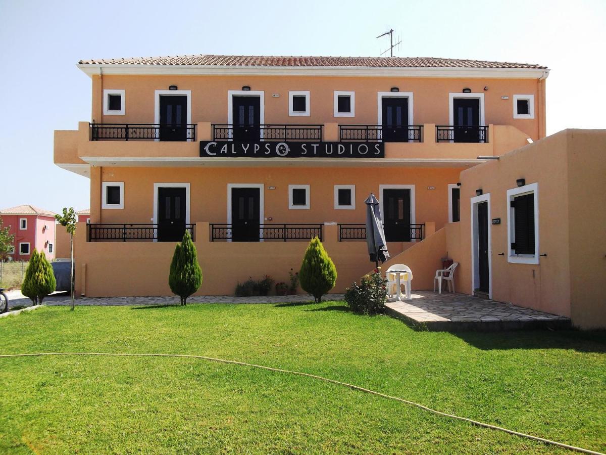 Calypso Luxury Studios Vasilikí Eksteriør bilde